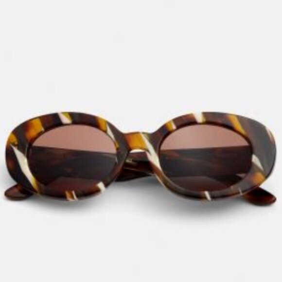 Ace & Tate Patsy Sunglasses in Jungle - Picture 2 of 3